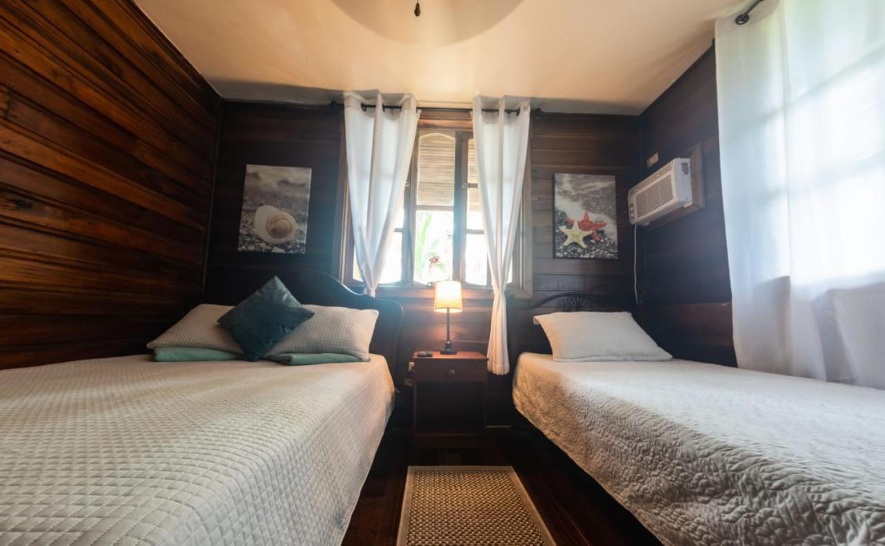 Hotel Tierra Verde Bed And Breakfast Бокас дел Торо Екстериор снимка