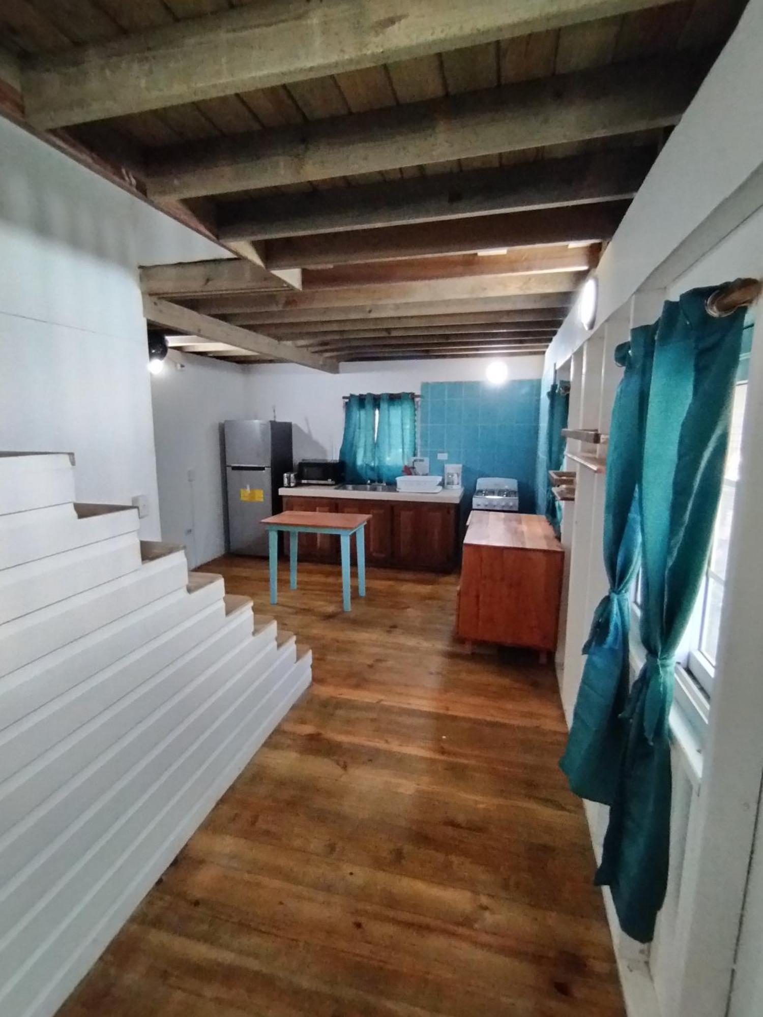 Hotel Tierra Verde Bed And Breakfast Бокас дел Торо Екстериор снимка