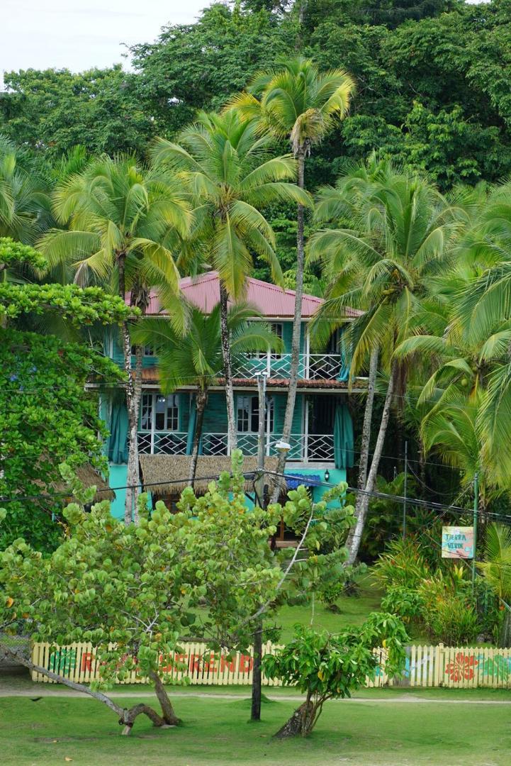 Hotel Tierra Verde Bed And Breakfast Бокас дел Торо Екстериор снимка