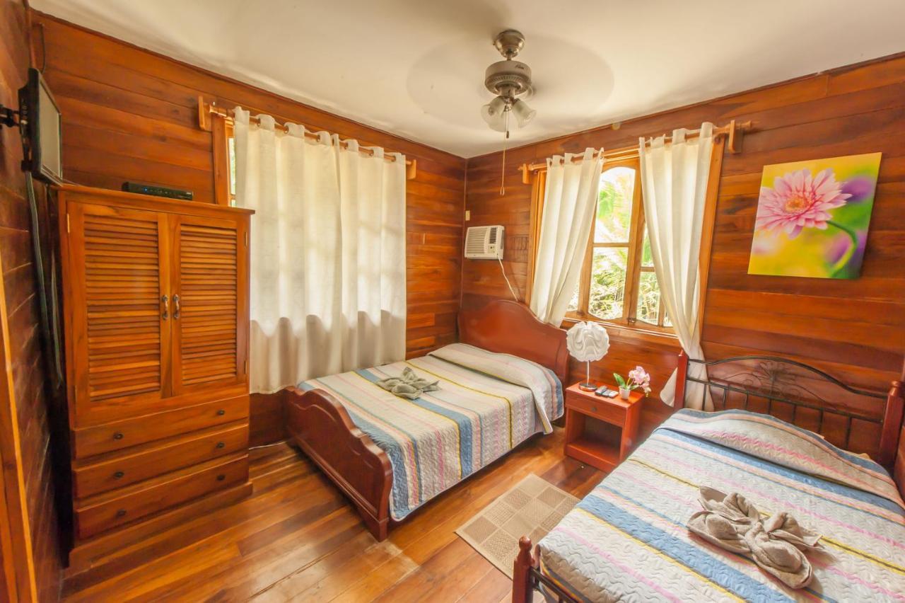 Hotel Tierra Verde Bed And Breakfast Бокас дел Торо Екстериор снимка